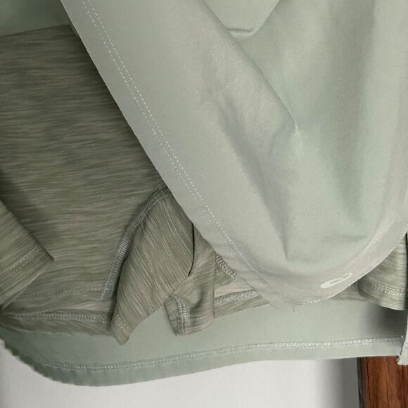 ASICS Skort mint color Size M - Picture 3 of 4